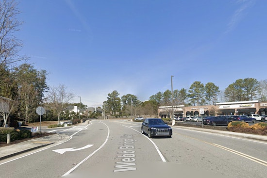 Alpharetta Couple Turns Webb Bridge Shopping Center Into Little Florence