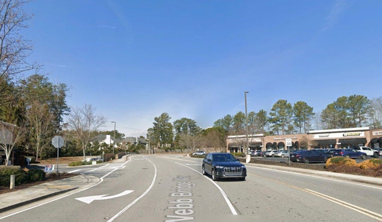 Alpharetta Couple Turns Webb Bridge Shopping Center Into Little Florence