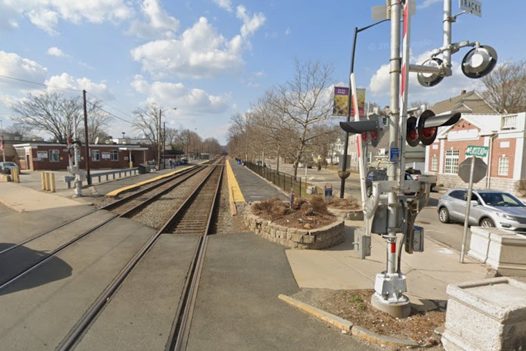 Amtrak Horror In West Medford As Man Is Hit Crossing Tracks