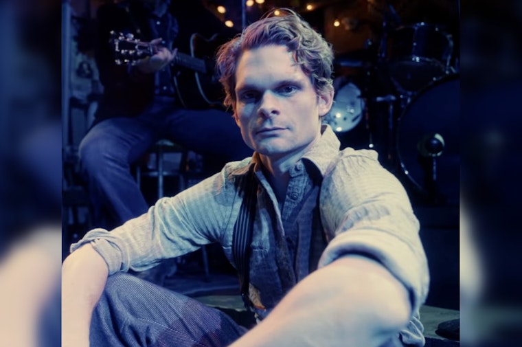 Andrew Durand Time‑Warps Into The Public Theater As Benjamin Button