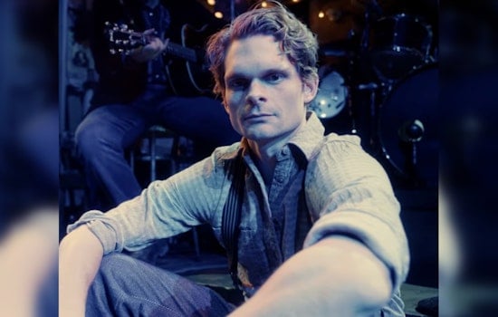 Andrew Durand Time‑Warps Into The Public Theater As Benjamin Button