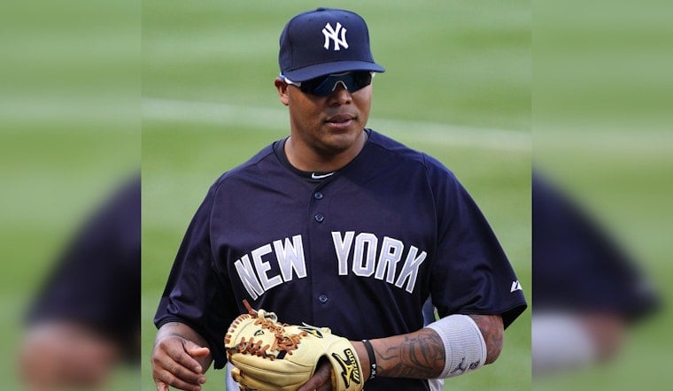Andruw Jones Gets Truist Park Victory Lap After Hall Of Fame