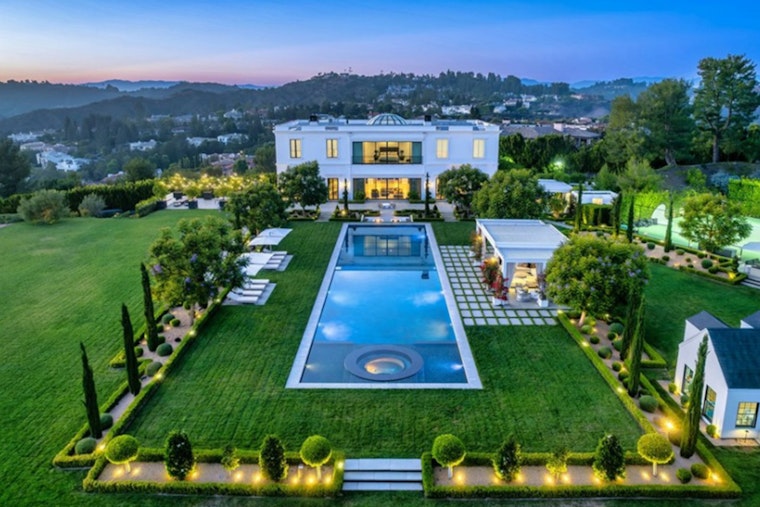Anthony Davis Quietly Dumps Bel Air Crest Mega-Mansion For $32 Million