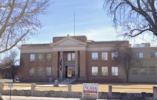 Apache County Pulls Plug On Spanish Ballots As Midterms Loom
