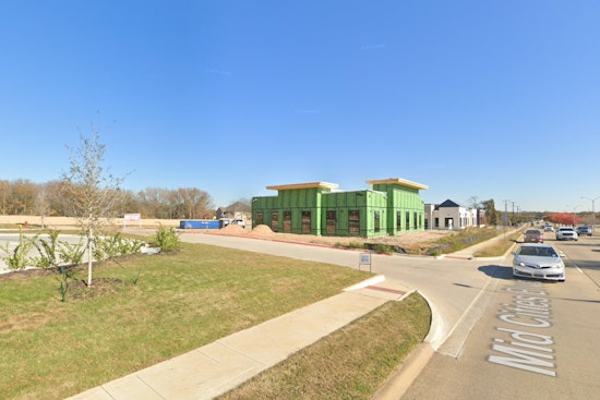 Bagel Lines Head To Birdville: Dan's Plants Fifth North Texas Shop In North Richland Hills