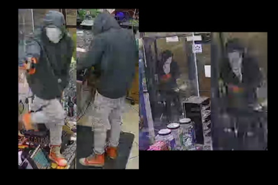 Bandana-Clad Duo In Orange Gloves Wanted In Houston Street Holdup