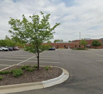 Barricaded Suspect Standoff Unfolds Near Tomahawk Ridge In Overland Park
