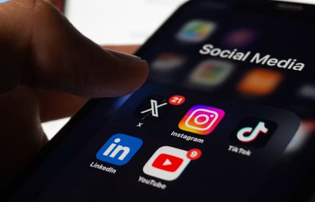 Bay Area Instagram Users Race To Shut Off Sneaky New AI Switch