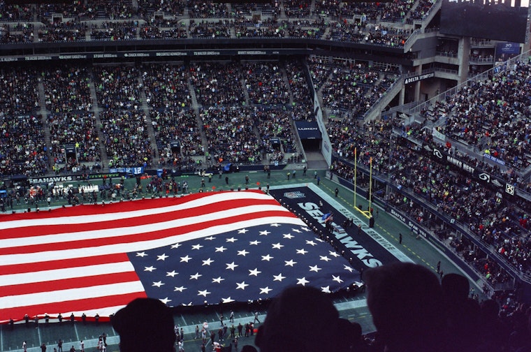 Beach-Blocking Billionaire Ditches the Niners to Buy the Team That Ruined Their Season