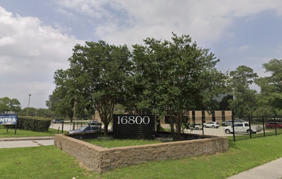 Beer Bottle Brawl At North Houston Gas Pump Has Cops Hunting Two Men