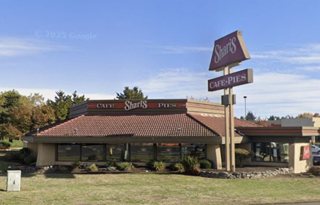 Beignets Move In As Huckleberry's Takes Over Gresham's Old Shari's
