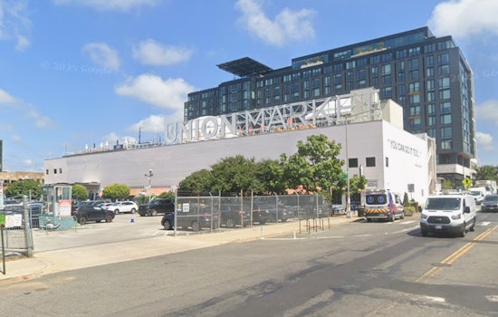 Bellinis, Disco Balls And A Pop-Up Party Take Over Union Market