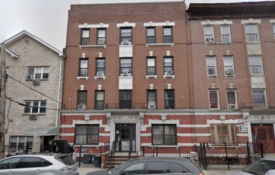 Belmont Woman Gut-Shot On Crotona Ave As Trio Of Suspects Bolts On Foot