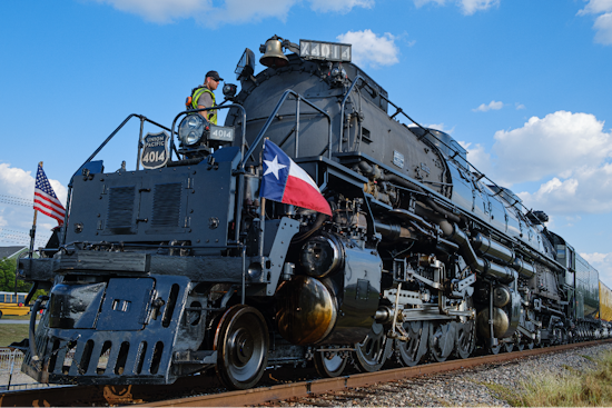 Big Boy Steams Into Pittsburgh Area With Leetsdale Stop