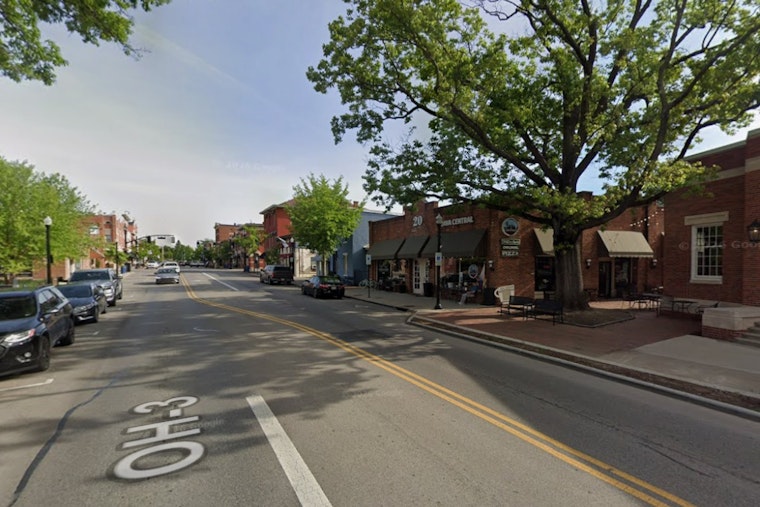 Blind Pour ‘Living Room’ Bar Sneaks Into Hidden Uptown Westerville Spot