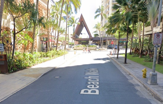 Bloodshed on Waikiki Beach Walk: Man Stabbed, Rushed to Hospital