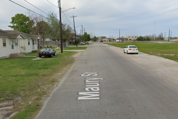 Body-Armor Gunman Riddles Near Northside Home As Houston Block Hits The Floor
