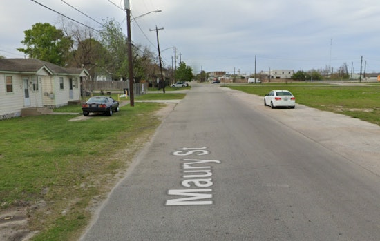 Body-Armor Gunman Riddles Near Northside Home As Houston Block Hits The Floor