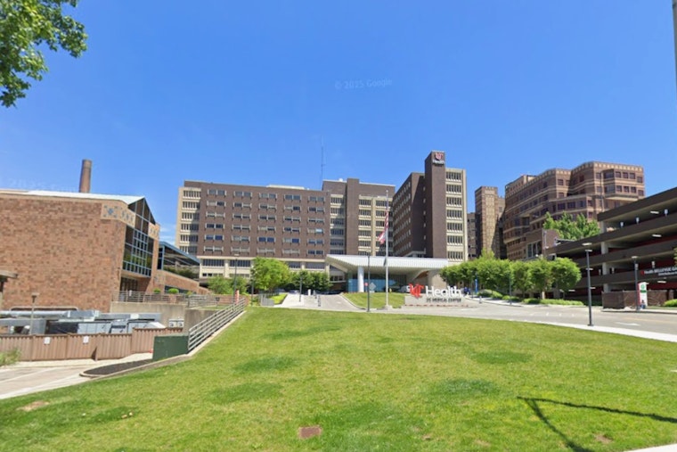 Bomb Threat Empties UC Cancer Center As Cops Sweep Clifton Campus