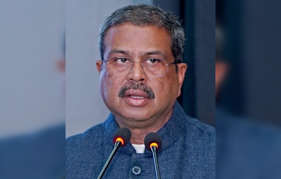 Boston Grad’s Cockroach Meme Hounds India’s Education Chief From Office