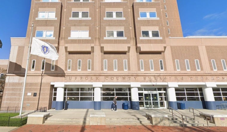 Boston Jail Beatdown: Two Officers Injured as Trio of Inmates Slapped With Charges
