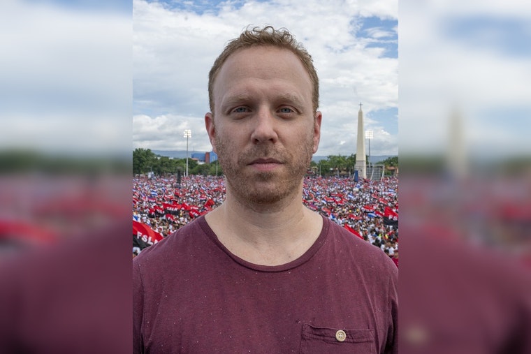 Boston Journo Says Feds Grabbed His Phones at Dulles After Iran Trip