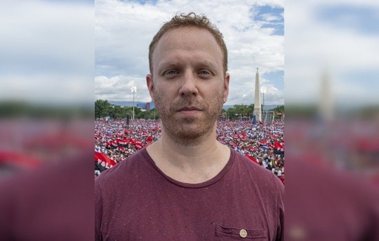 Boston Journo Says Feds Grabbed His Phones at Dulles After Iran Trip