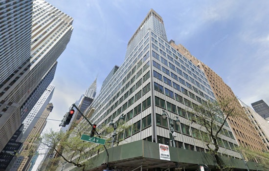 Bricks Rain Down On 42nd Street, Freeze Midtown East Morning Rush