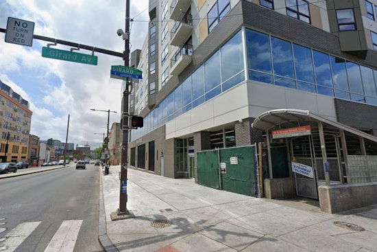Broad-Girard Platform Fight Ends In Stabbing As Suspect Slips Away