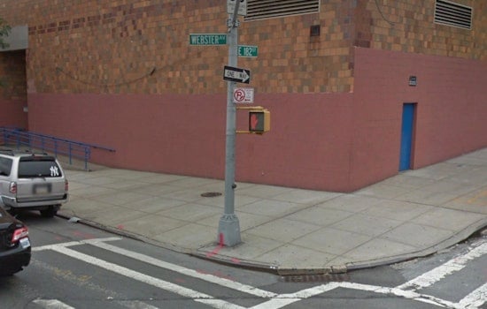 Bronx Drivers Swerve For Menacing Belmont Sinkhole At Webster Ave