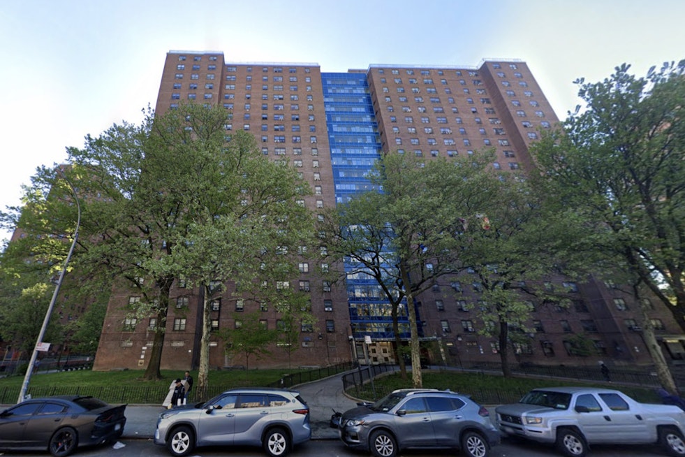 Bronx Tower Blaze At Butler Houses Leaves Resident Seriously Hurt