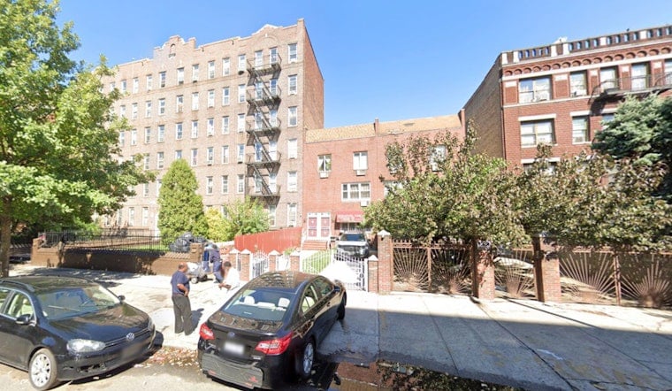 Brooklyn Heights Tenants Say Crumbling Landmark Is Pushing Them Out