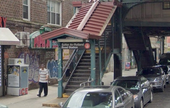 Brownsville Subway Staircase Horror As Rider Stabbed In The Back