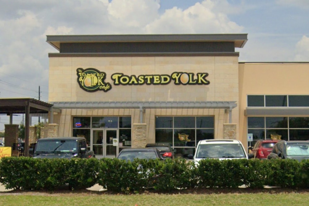 Brunch Chain Toasted Yolk Cracks Into Katy‑Fulshear Hot Corner