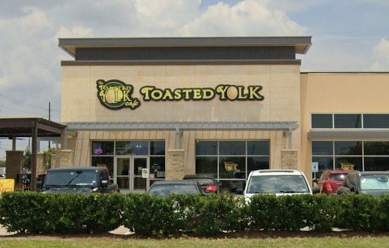 Brunch Chain Toasted Yolk Cracks Into Katy‑Fulshear Hot Corner