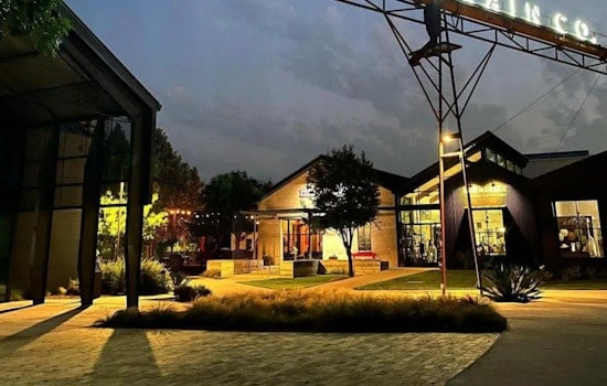 Buda Favorite MudBugs Vanishes Overnight From Main Street Hotspot