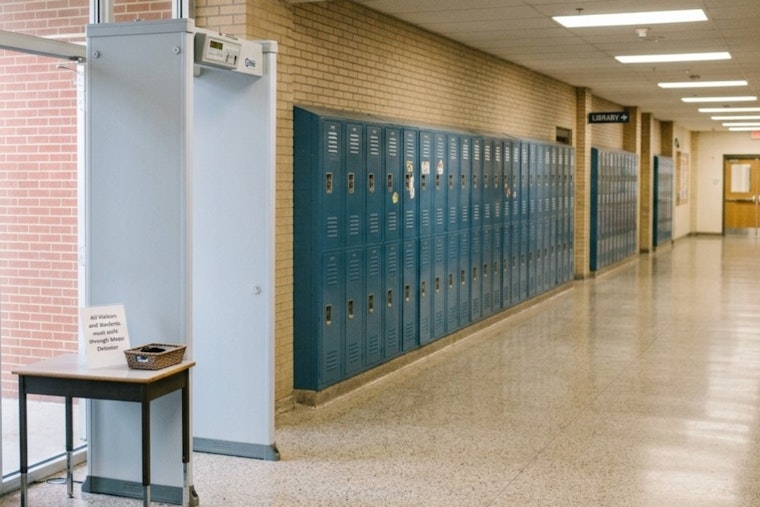 Bullitt County High Schools Roll Out Weapon Scanners At The Door