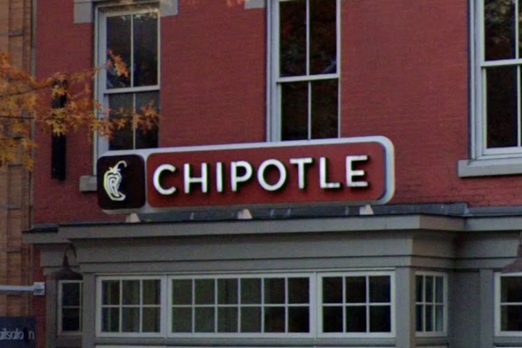 Burrito Giant Rolls Into Gainesville’s Stonewall Shops