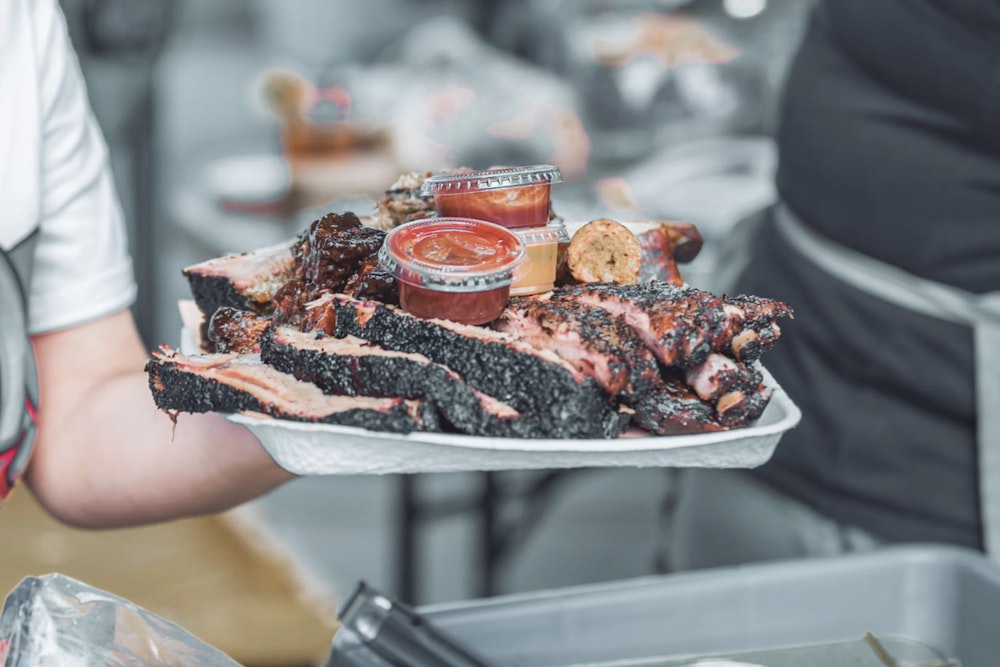Bushwick Scores A Dominican-Texan Smoke Show At Bark Barbecue