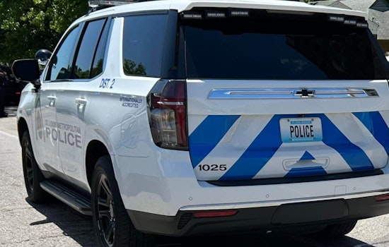 Carr Square Stabbing Suspects Caught On Camera As They Bolt In Burgundy Sedan And Red SUV