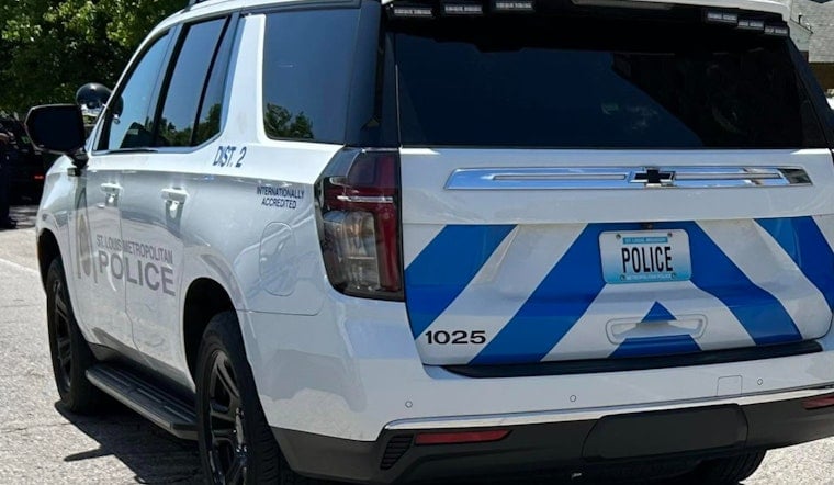 Carr Square Stabbing Suspects Caught On Camera As They Bolt In Burgundy Sedan And Red SUV