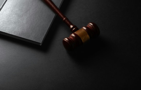 Central Park Smooch Clip Stalls Big-Name Lawyer's BigLaw Jump