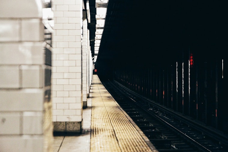 Chaos on the Red Line: Wrigleyville Rider Shoved Onto Tracks as Cops Grill Five