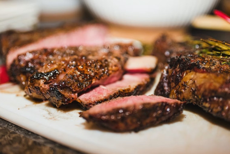 Woodlands Steak Lovers Get New Shrine As Chef Austin Simmons Fires Up Charolais