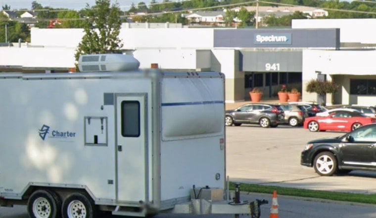 Charter Pulls Plug On Town And Country Nerve Center, 107 Jobs To Go