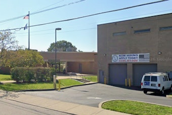 Chicago Congresswoman Slams ‘Devastating’ Conditions Inside Kentucky ICE Jail