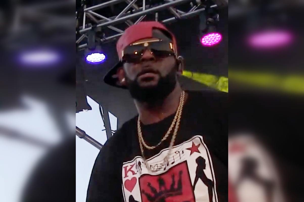 Chicago R&B Fallen Star R. Kelly Begs Trump To Cut 30-Year Sex-Crime Sentence