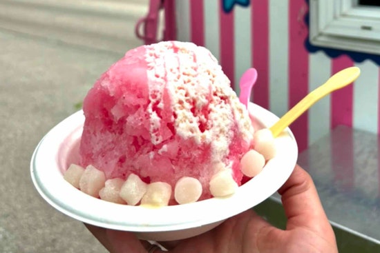 Chillwaukee Parks Retro Trailer At Public Market, Pours Hawaiian Ice All Weekend