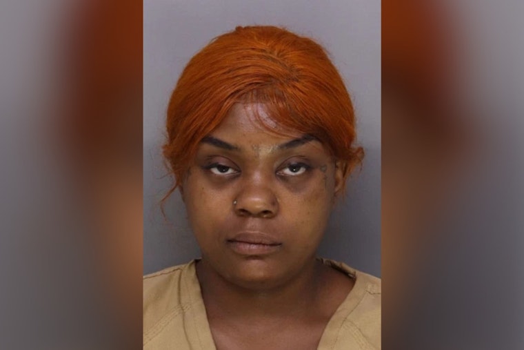 Cincy Courthouse Bag Check Turns Up 9mm And Glass Pipe, Cops Say