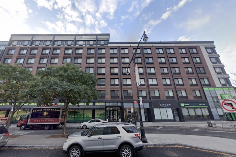 Clinton Hill Roof Blaze Sends Smoke Pouring Over Myrtle Ave